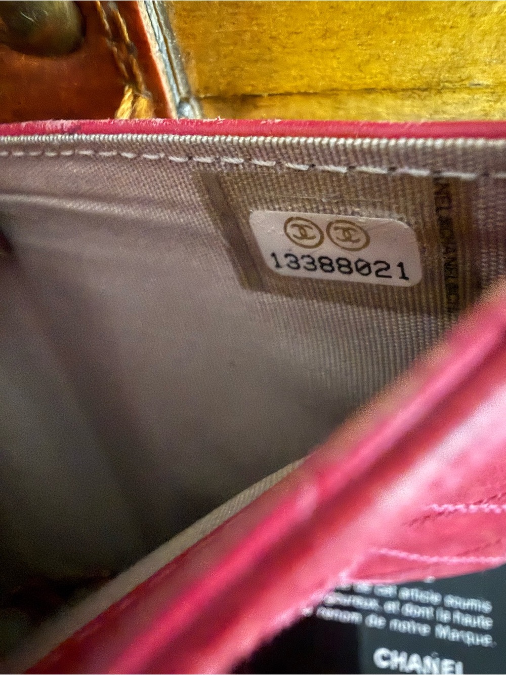 CHANEL Quilted Leather Wallet with CC Logo - Picture 6 of 9